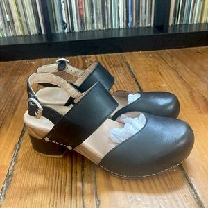 Leather Malin Dansko Clog Size: 36